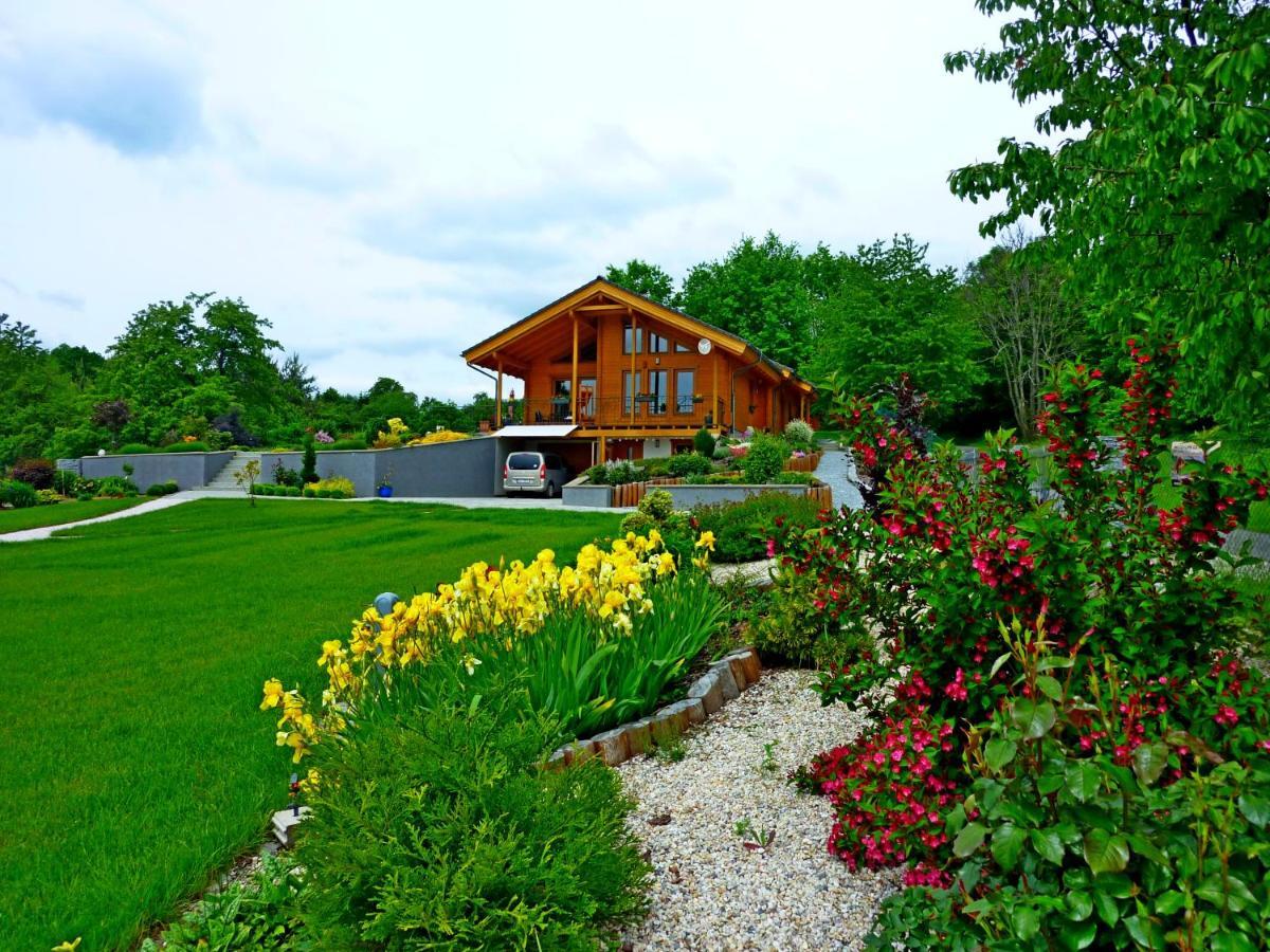 Apartman Aradise ตูร์นอฟ ภายนอก รูปภาพ
